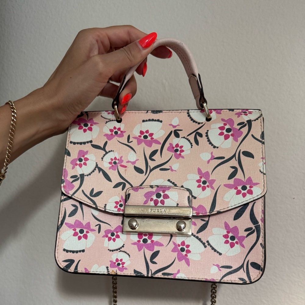 Furla pink leather bag with flowers like new